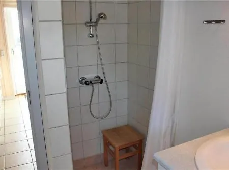 بيت للعطل Fy296-faaborg-mosegarden-27 *
